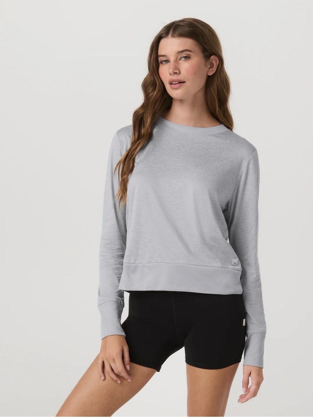 Vuori Daydream Crew Light Gray Long Sleeve Women's Top Sz XS B139